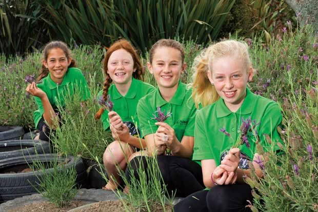 Hukerenui School kids