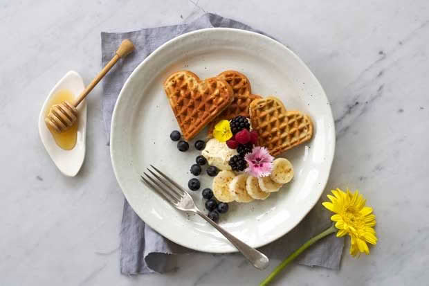 banana bread waffles