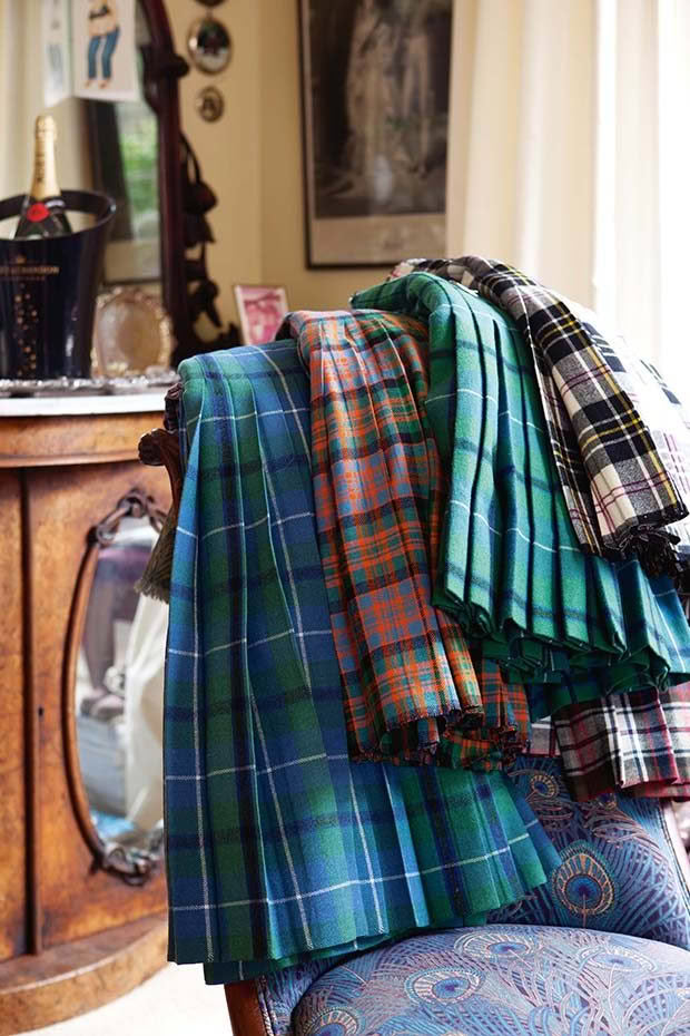 A smidgen of that kilt pile.