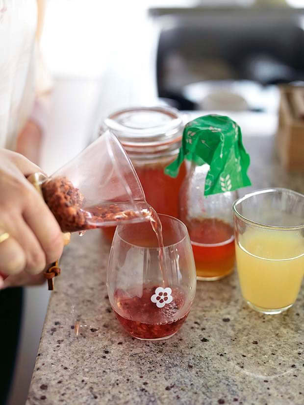 Kelly likes to start the day with a cup of earl grey tea and then chases it up with herbal teas and kombucha.