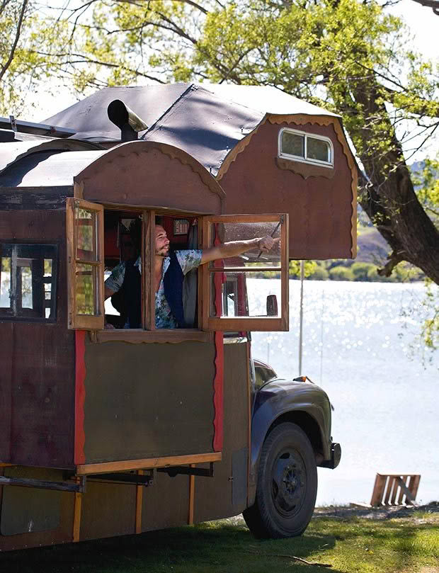 Jonas opens the windows of the hydraulic pop-out. Most examples of these are square and boxy- he wanted theirs curved, with a vaulted timber ceiling, which only made it more of a feat of engineering and carpentry. A robust construction, it glides out light as a feather on its skateboard bearing-filled rollers.