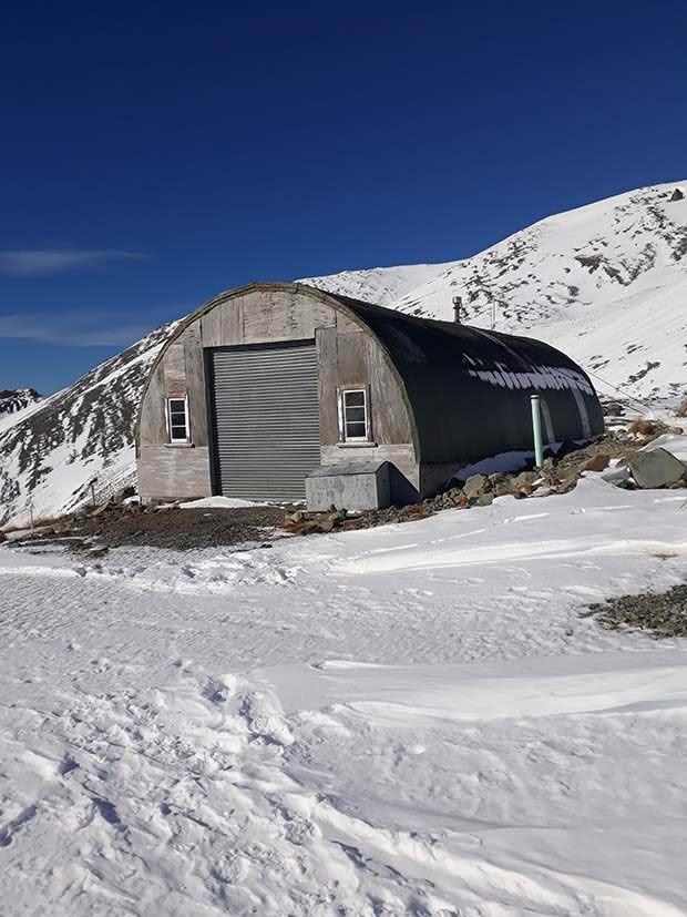 Uncrowded remote Awakino ski field new zealand