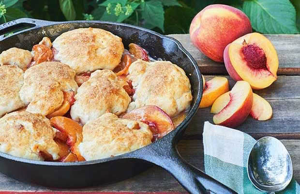 bourbon peach cobbler