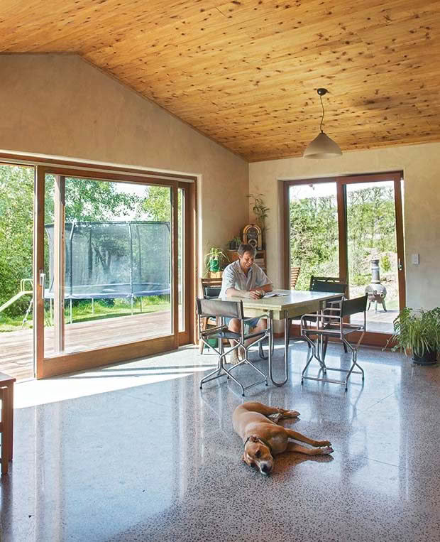 house built from hemp