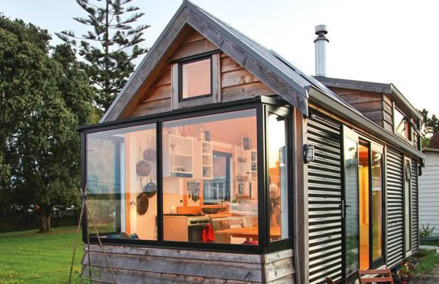 Camanda tiny house on wheels