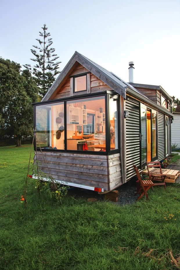 Camanda tiny house on wheels