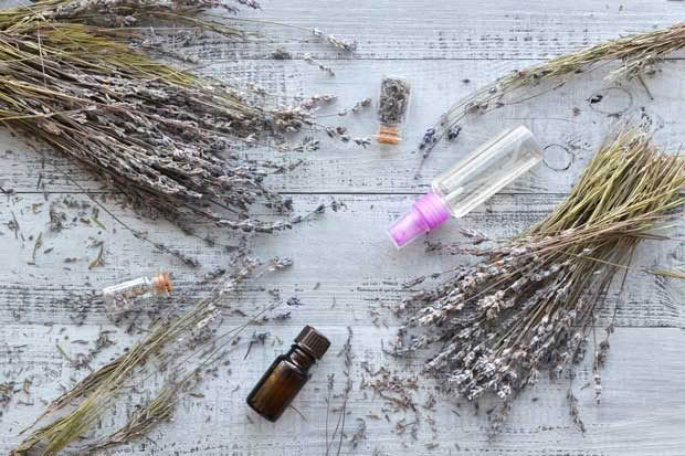 natural lavender skin spray for sunburn