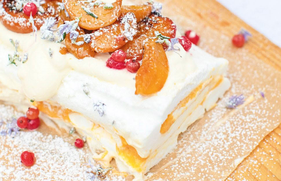 Recipe: Pavlova Roulade with Apricot Curd & Grilled Stonefruit